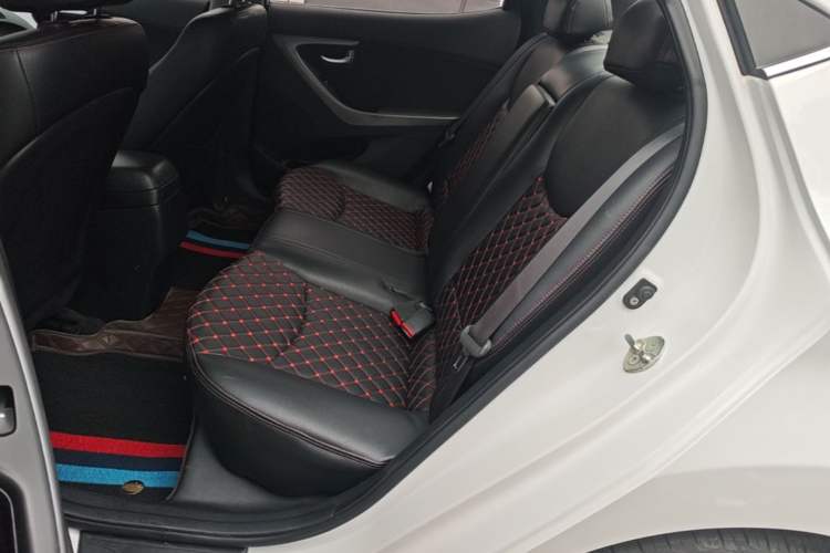 Used Hyundai Elantra (5th Generation / Langdong) 2016 1.6L Automatic Prestige Model Left Rear Seat