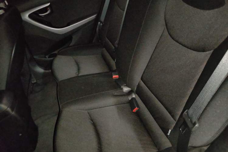 Used Hyundai Elantra (5th Generation / Langdong) 2016 1.6L Automatic Smart Version Left Rear Seat