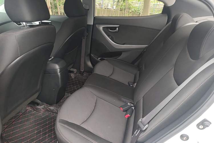 Used Hyundai Elantra (5th Generation / Langdong) 2016 1.6L Automatic Smart Version Left Rear Seat