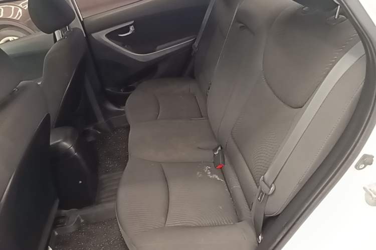 Used Hyundai Elantra (5th Generation / Langdong) 2016 1.6L Automatic Prestige Model Left Rear Seat