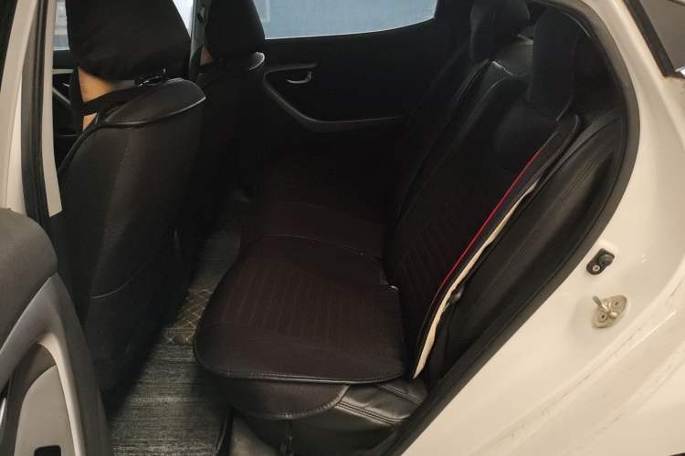 Used Hyundai Elantra (5th Generation / Langdong) 2016 1.6L Automatic Prestige Model Left Rear Seat