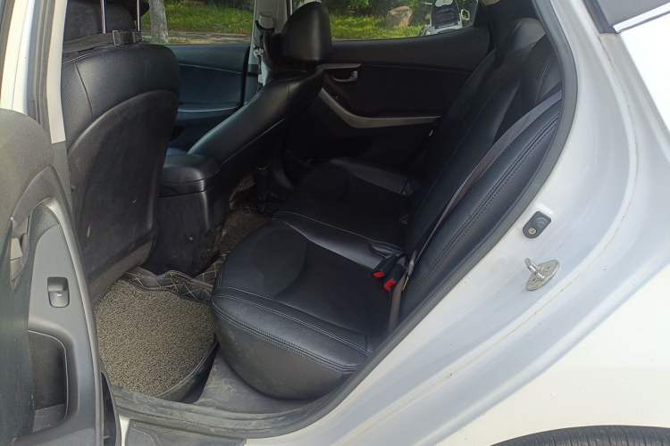 Used Hyundai Elantra (5th Generation / Langdong) 2016 1.6L Automatic Smart Version Left Rear Seat