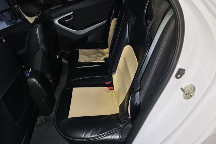 Used Hyundai Elantra (5th Generation / Langdong) 2016 1.6L Automatic Smart Version Left Rear Seat