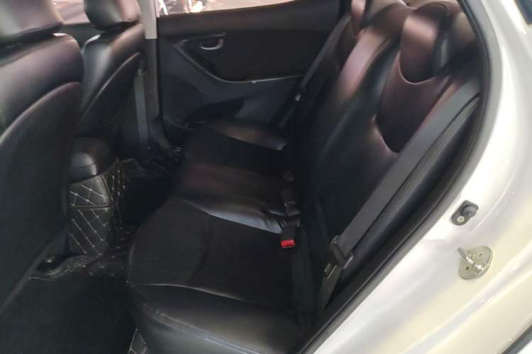Used Hyundai Elantra (5th Generation / Langdong) 2016 1.6L Automatic Smart Version Left Rear Seat