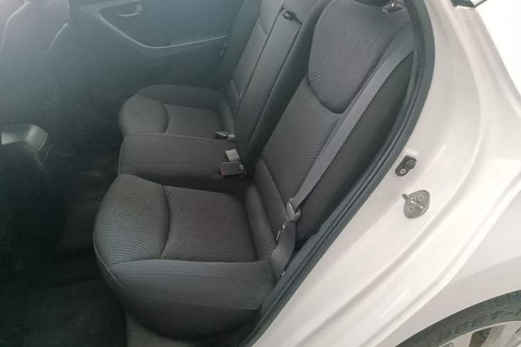 Used Hyundai Elantra (5th Generation / Langdong) 2016 1.6L Automatic Prestige Model Left Rear Seat