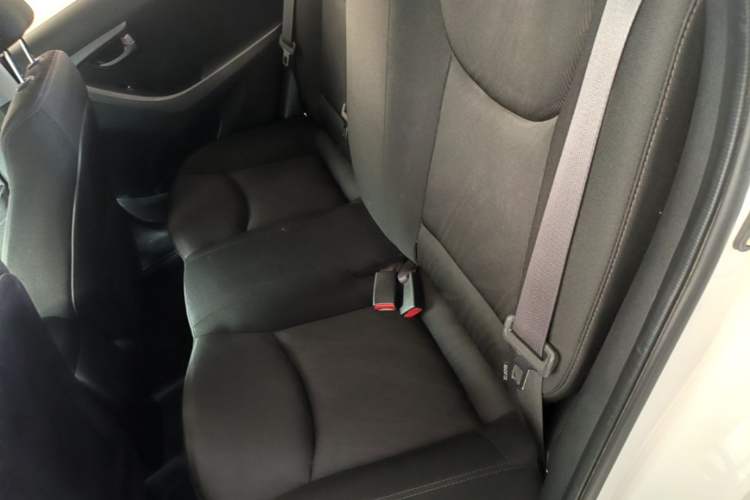 Used Hyundai Elantra (5th Generation / Langdong) 2016 1.6L Automatic Smart Version Left Rear Seat