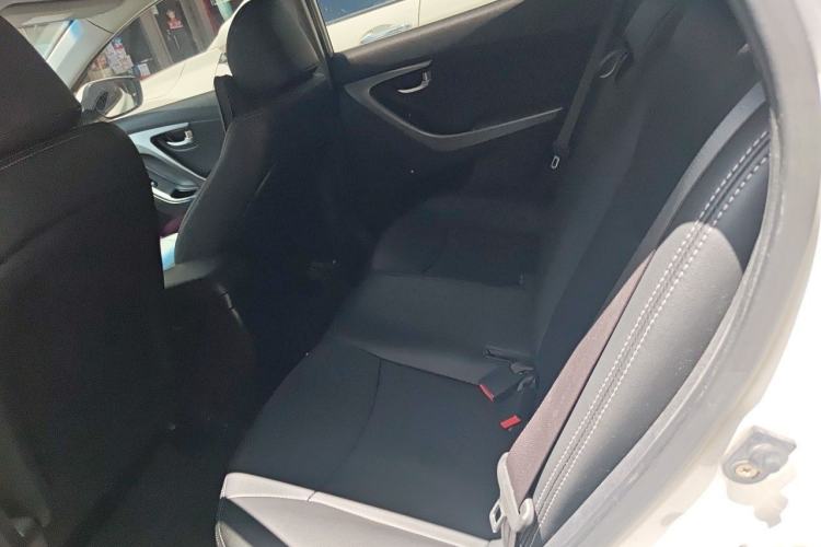Used Hyundai Elantra (5th Generation / Langdong) 2016 1.6L Automatic Prestige Model Left Rear Seat