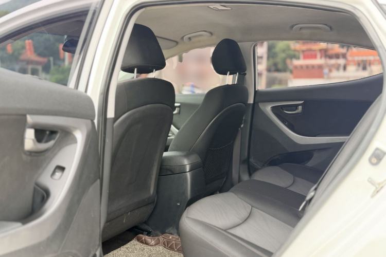 Used Hyundai Elantra (5th Generation / Langdong) 2016 1.6L Manual Fashion Edition Left Rear Seat