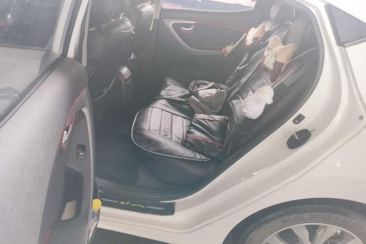Used Hyundai Elantra (5th Generation / Langdong) 2016 1.6L Manual Luxury Model Left Rear Seat