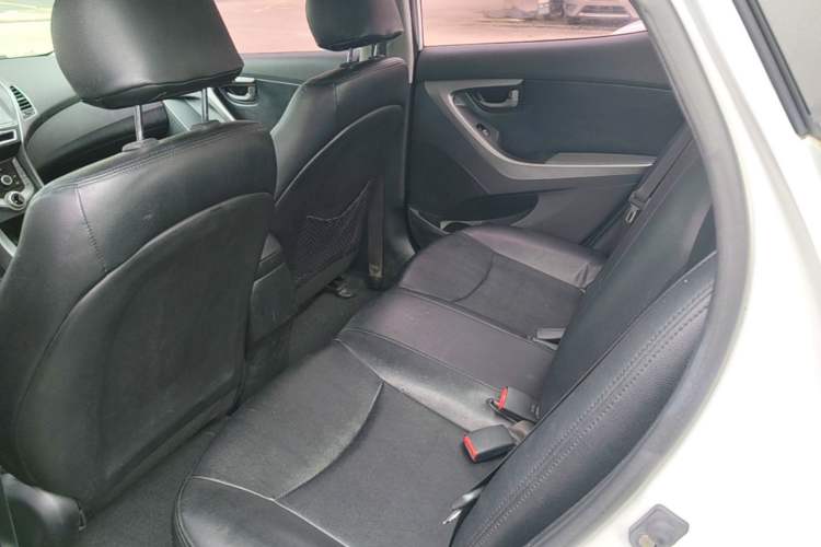 Used Hyundai Elantra (5th Generation / Langdong) 2016 1.6L Automatic Smart Version Left Rear Seat