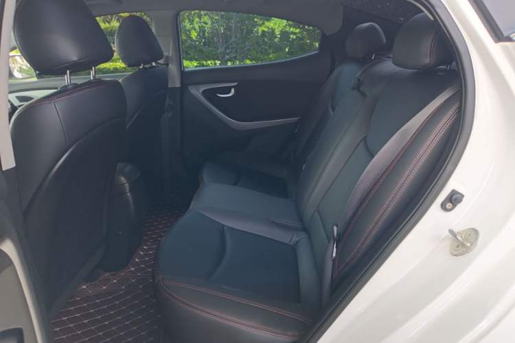 Used Hyundai Elantra (5th Generation / Langdong) 2016 1.6L Manual Luxury Model Left Rear Seat