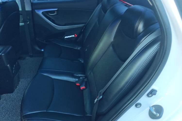 Used Hyundai Elantra (5th Generation / Langdong) 2016 1.6L Automatic Smart Version Left Rear Seat