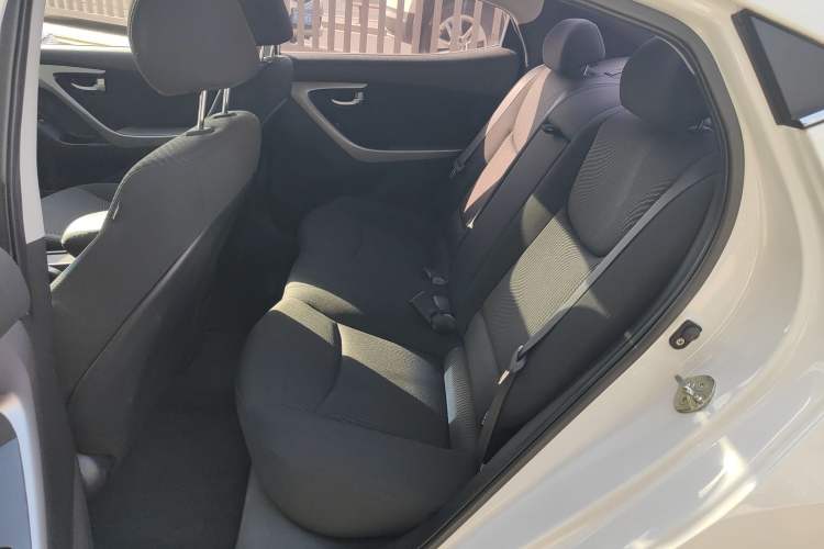 Used Hyundai Elantra (5th Generation / Langdong) 2016 1.6L Automatic Prestige Model Left Rear Seat