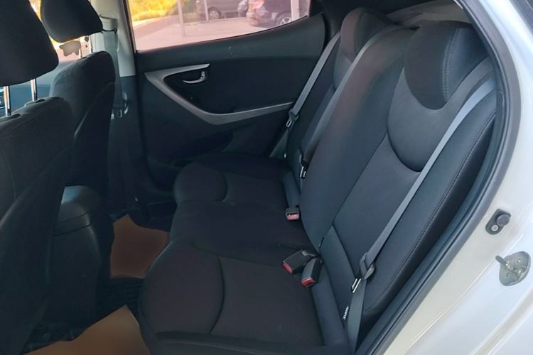 Used Hyundai Elantra (5th Generation / Langdong) 2016 1.6L Automatic Smart Version Left Rear Seat