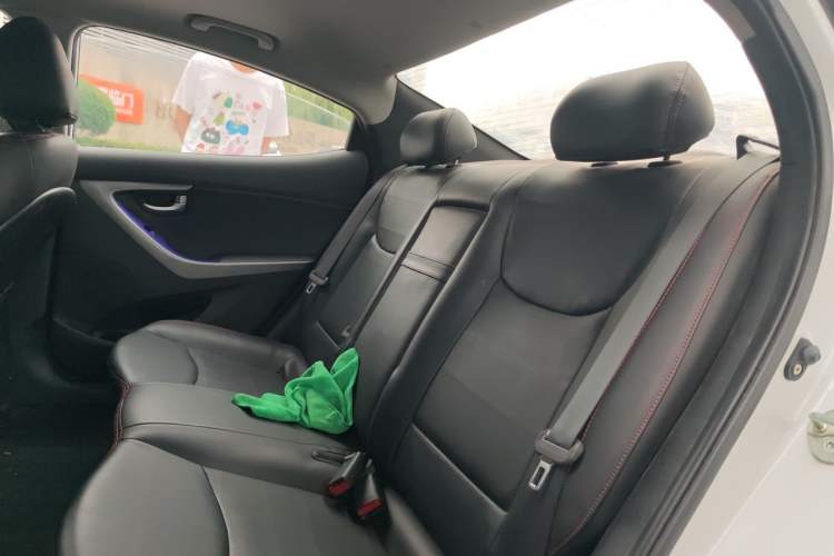 Used Hyundai Elantra (5th Generation / Langdong) 2016 1.6L Automatic Prestige Model Left Rear Seat