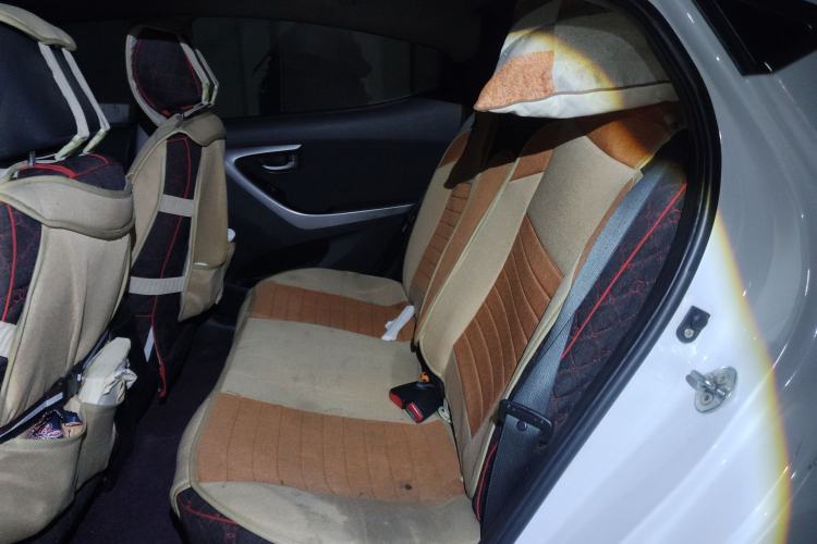 Used Hyundai Elantra (5th Generation / Langdong) 2016 1.6L Manual Fashion Edition Left Rear Seat