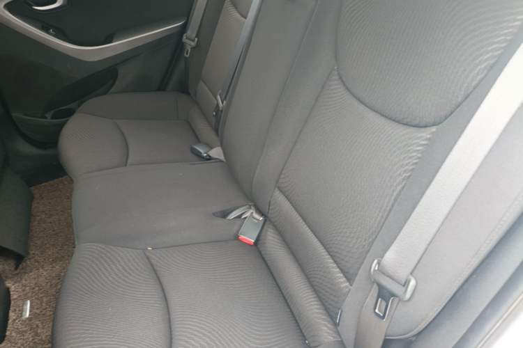 Used Hyundai Elantra (5th Generation / Langdong) 2016 1.6L Manual Luxury Model Left Rear Seat