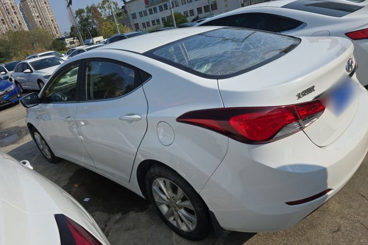 Used Hyundai Elantra (5th Generation / Langdong) 2016 1.6L Automatic Smart Version Left Side