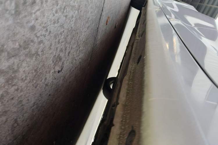 Used Hyundai Elantra (5th Generation / Langdong) 2016 1.6L Automatic Prestige Model Left Side Sill