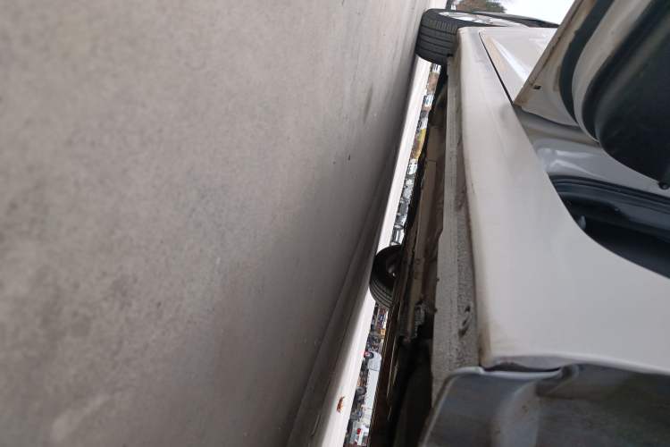 Used Hyundai Elantra (5th Generation / Langdong) 2016 1.6L Automatic Prestige Model Left Side Sill