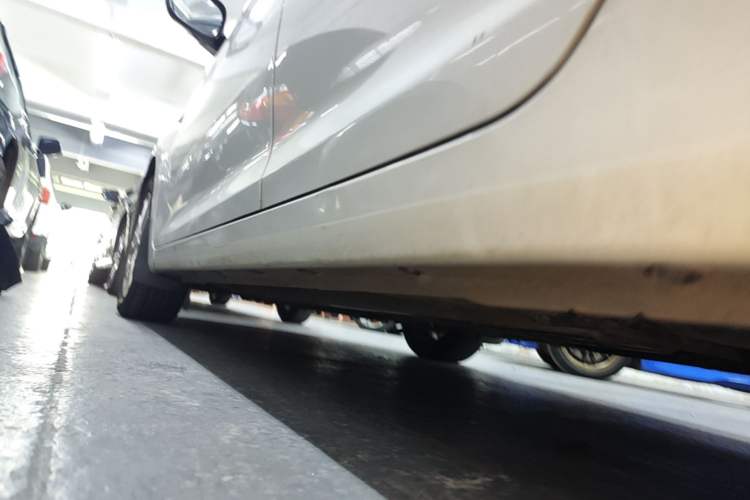 Used Hyundai Elantra (5th Generation / Langdong) 2016 1.6L Automatic Smart Version Left Side Sill