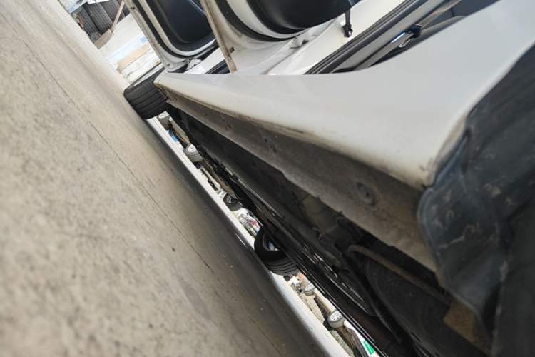 Used Hyundai Elantra (5th Generation / Langdong) 2016 1.6L Automatic Smart Version Left Side Sill