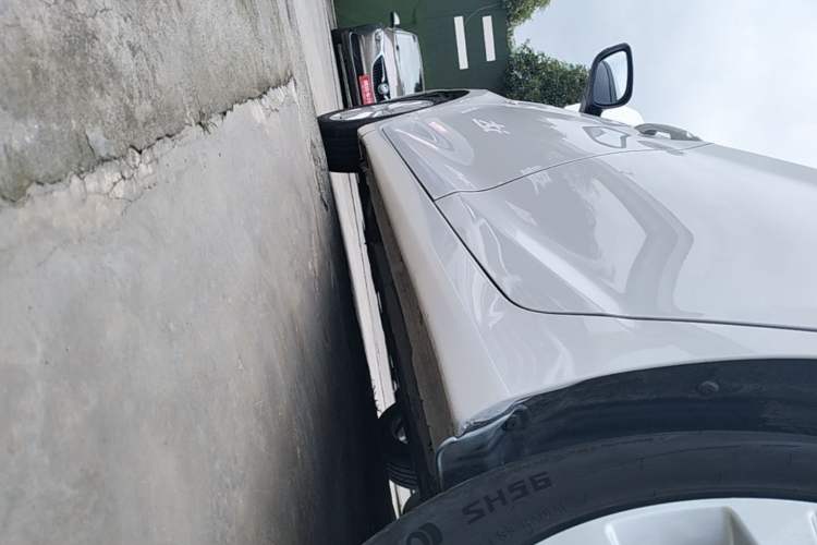 Used Hyundai Elantra (5th Generation / Langdong) 2016 1.6L Automatic Smart Version Left Side Sill