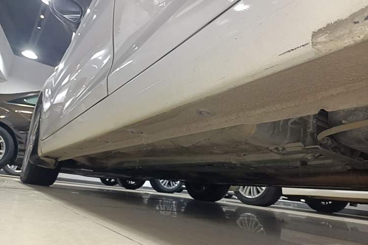 Used Hyundai Elantra (5th Generation / Langdong) 2016 1.6L Automatic Smart Version Left Side Sill