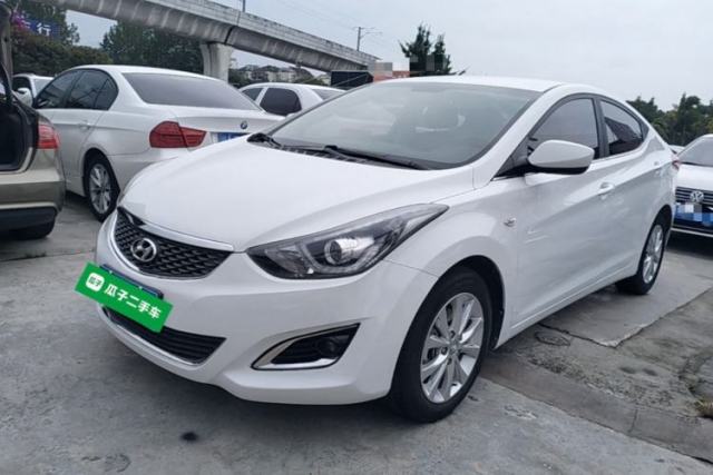 Used Hyundai Elantra (5th Generation / Langdong) 2016 1.6L Automatic Smart Version