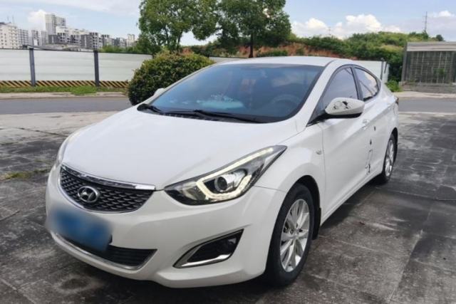 Used Hyundai Elantra (5th Generation / Langdong) 2016 1.6L Automatic Smart Version
