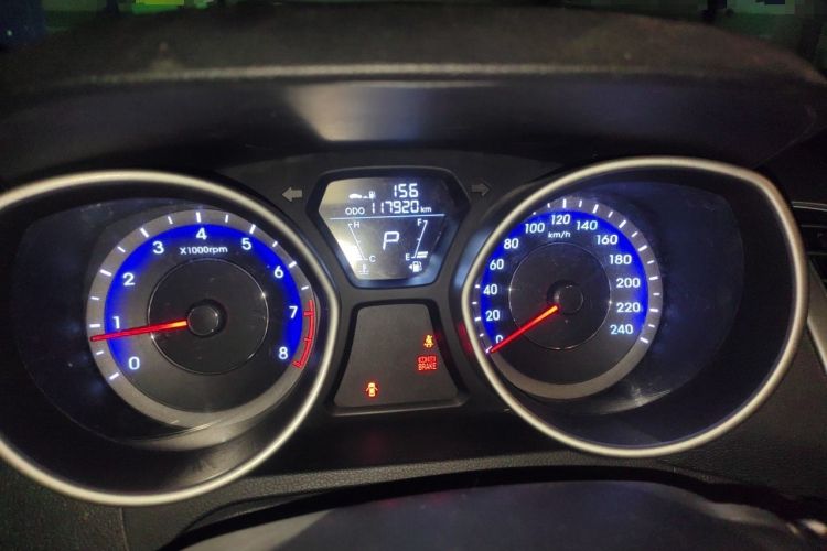 Used Hyundai Elantra (5th Generation / Langdong) 2016 1.6L Automatic Smart Version Odometer Close Up