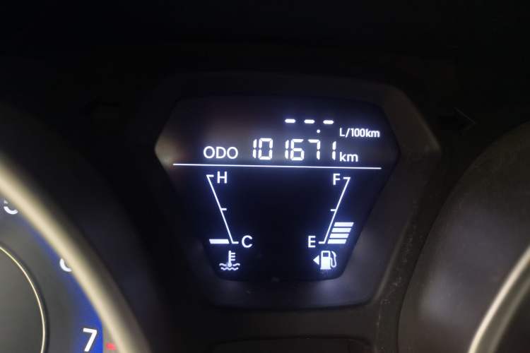 Used Hyundai Elantra (5th Generation / Langdong) 2016 1.6L Manual Fashion Edition Odometer Close Up