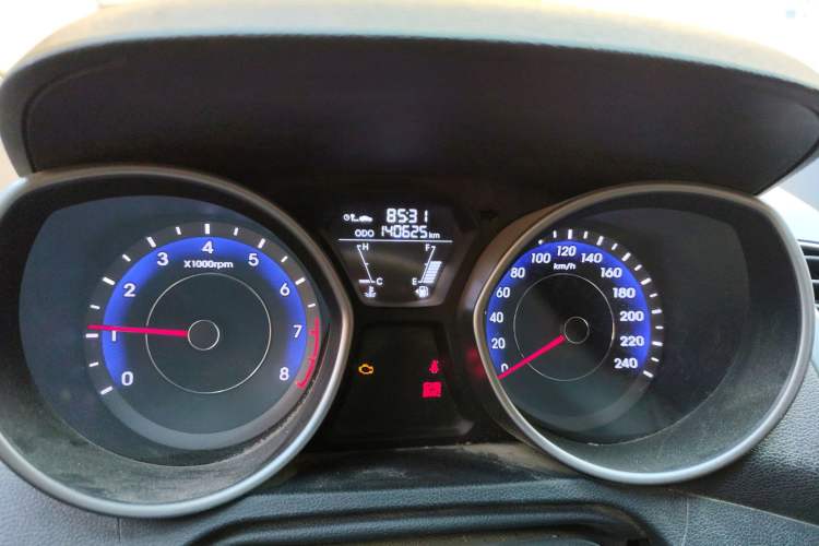 Used Hyundai Elantra (5th Generation / Langdong) 2016 1.6L Manual Fashion Edition Odometer Close Up