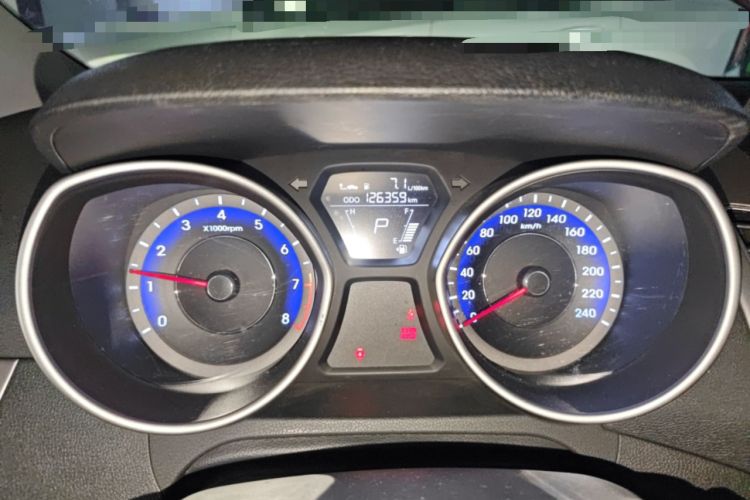 Used Hyundai Elantra (5th Generation / Langdong) 2016 1.6L Automatic Smart Version Odometer Close Up