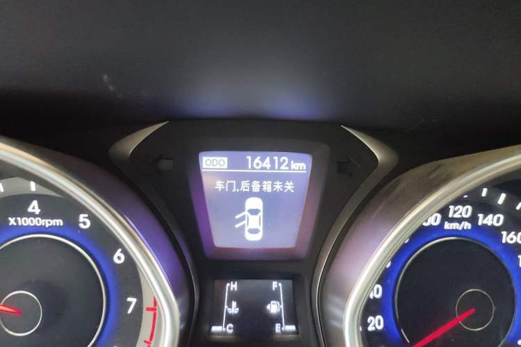 Used Hyundai Elantra (5th Generation / Langdong) 2016 1.6L Manual Luxury Model Odometer Close Up