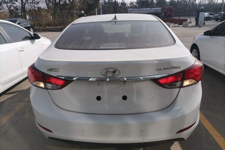 Used Hyundai Elantra (5th Generation / Langdong) 2016 1.6L Automatic Smart Version Rear