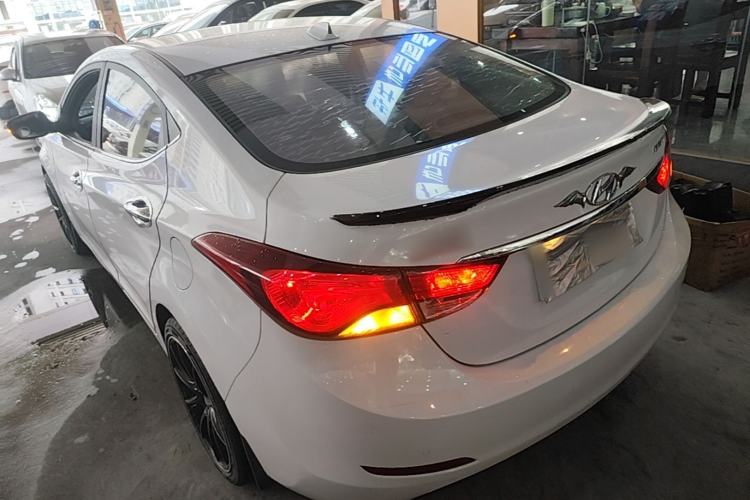 Used Hyundai Elantra (5th Generation / Langdong) 2016 1.6L Manual Luxury Model Rear Left 45 Deg