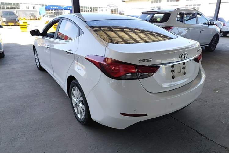 Used Hyundai Elantra (5th Generation / Langdong) 2016 1.6L Automatic Prestige Model Rear Left 45 Deg
