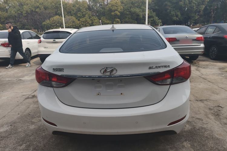 Used Hyundai Elantra (5th Generation / Langdong) 2016 1.6L Automatic Smart Version Rear
