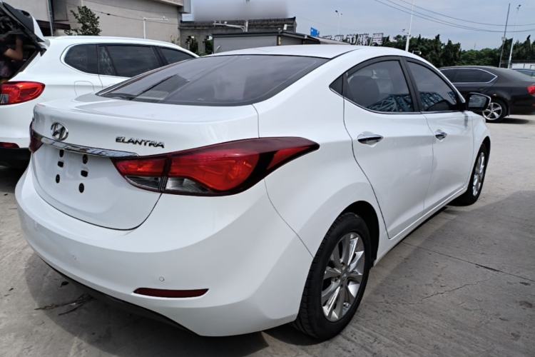Used Hyundai Elantra (5th Generation / Langdong) 2016 1.6L Automatic Prestige Model Rear Right 45 Deg