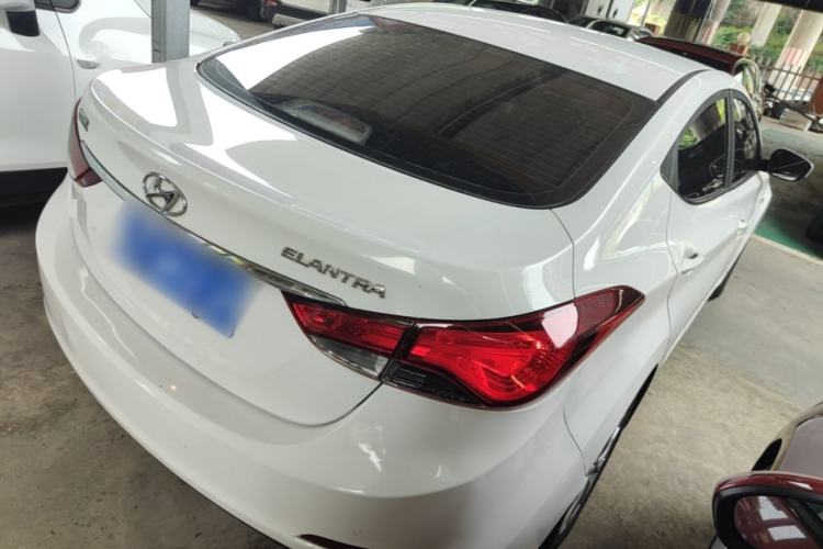 Used Hyundai Elantra (5th Generation / Langdong) 2016 1.6L Automatic Smart Version Rear Right 45 Deg