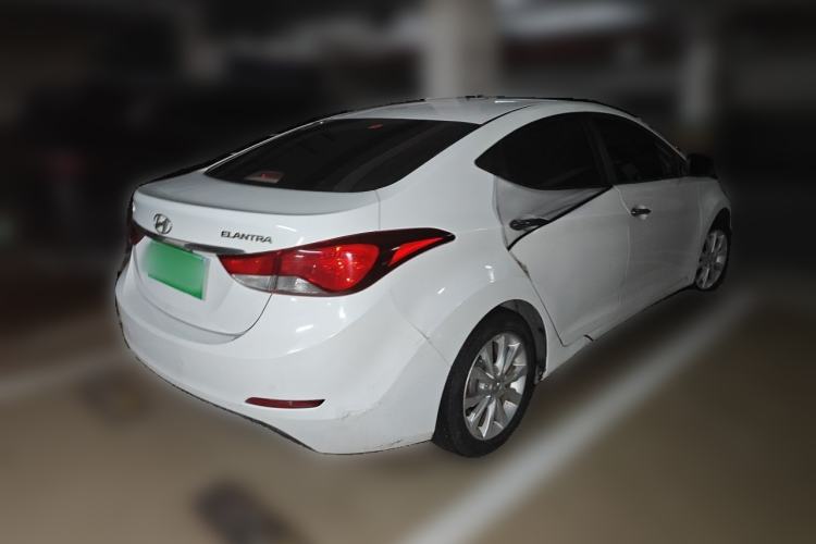 Used Hyundai Elantra (5th Generation / Langdong) 2016 1.6L Manual Luxury Model Rear Right 45 Deg