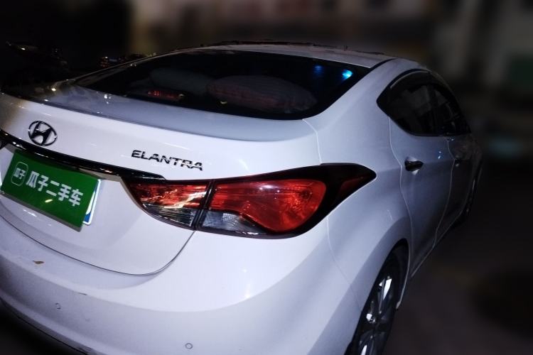 Used Hyundai Elantra (5th Generation / Langdong) 2016 1.6L Automatic Prestige Model Rear Right 45 Deg