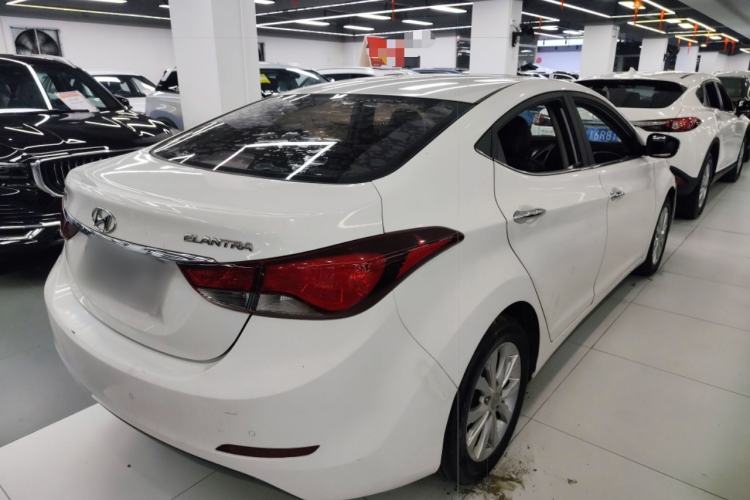 Used Hyundai Elantra (5th Generation / Langdong) 2016 1.6L Automatic Prestige Model Rear Right 45 Deg