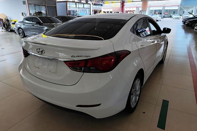 Used Hyundai Elantra (5th Generation / Langdong) 2016 1.6L Automatic Smart Version Rear Right 45 Deg