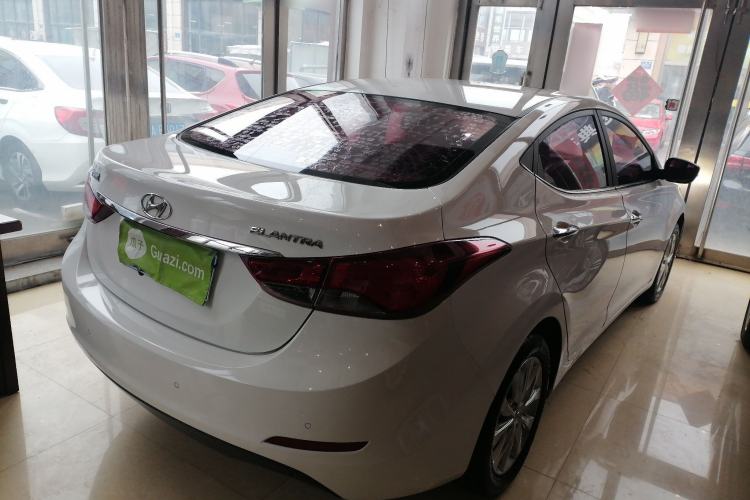 Used Hyundai Elantra (5th Generation / Langdong) 2016 1.6L Manual Luxury Model Rear Right 45 Deg