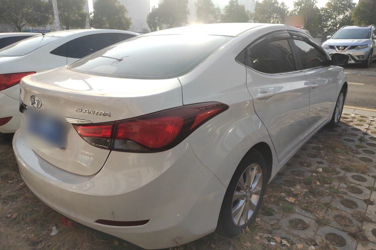 Used Hyundai Elantra (5th Generation / Langdong) 2016 1.6L Automatic Smart Version Rear Right 45 Deg