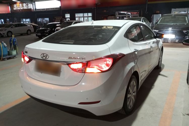 Used Hyundai Elantra (5th Generation / Langdong) 2016 1.6L Automatic Prestige Model Rear Right 45 Deg