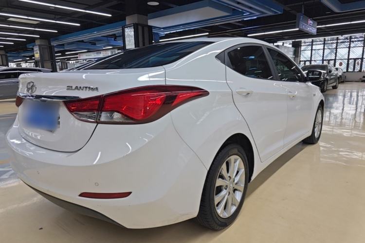 Used Hyundai Elantra (5th Generation / Langdong) 2016 1.6L Automatic Smart Version Rear Right 45 Deg