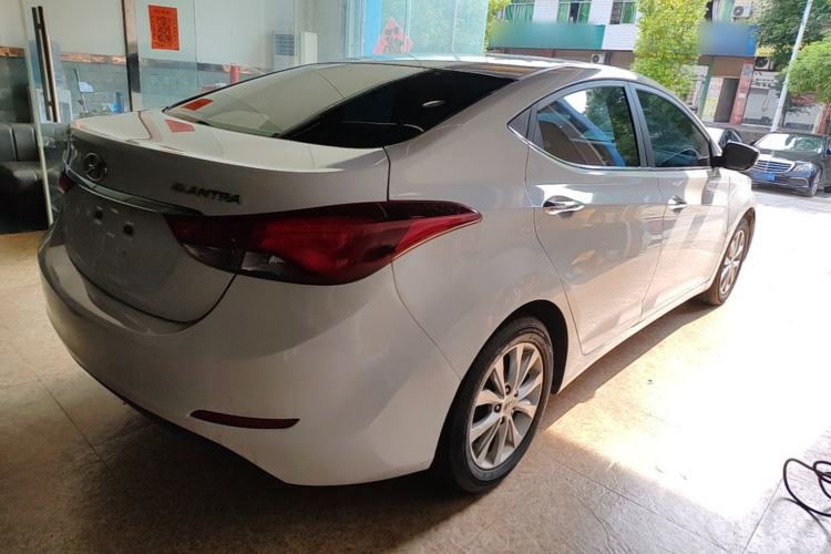 Used Hyundai Elantra (5th Generation / Langdong) 2016 1.6L Automatic Prestige Model Rear Right 45 Deg